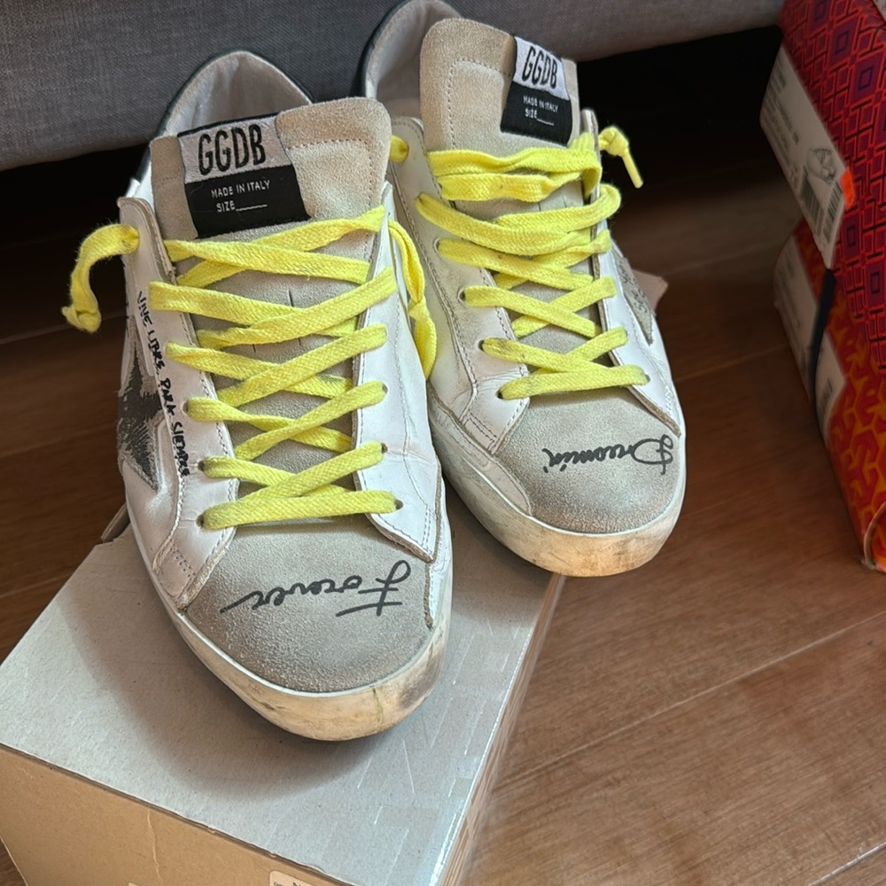 Golden Goose Superstar Classic with List
